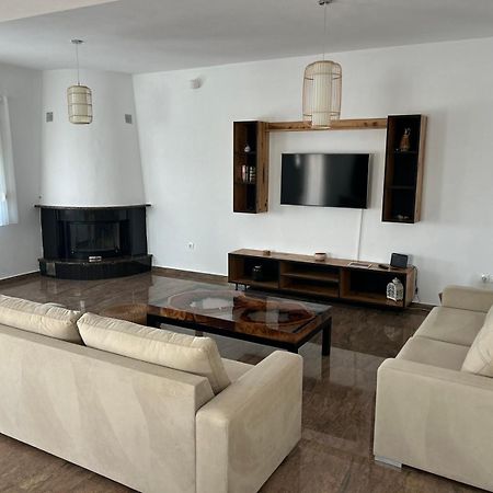 Villa Ellania Milos 阿达玛斯 外观 照片